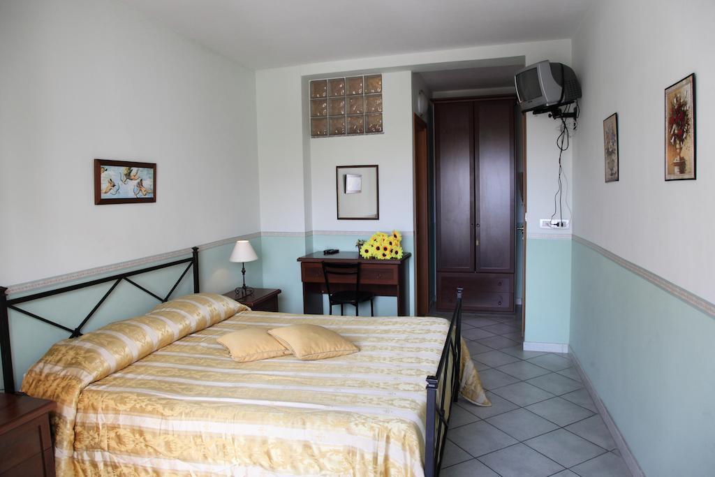 Bed And Breakfast Gigi Фурчи-Сикуло Экстерьер фото